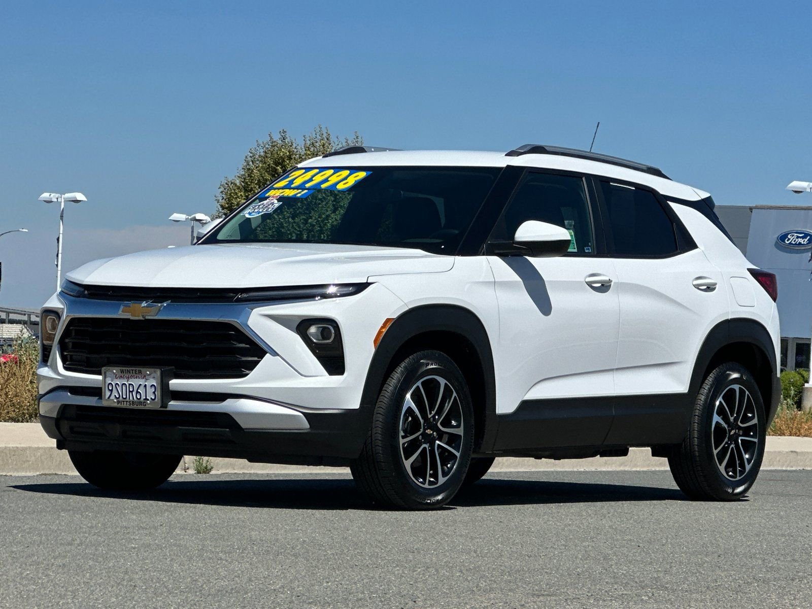 Used 2024 Chevrolet TrailBlazer LT w/ LT Cold Weather Package image 8