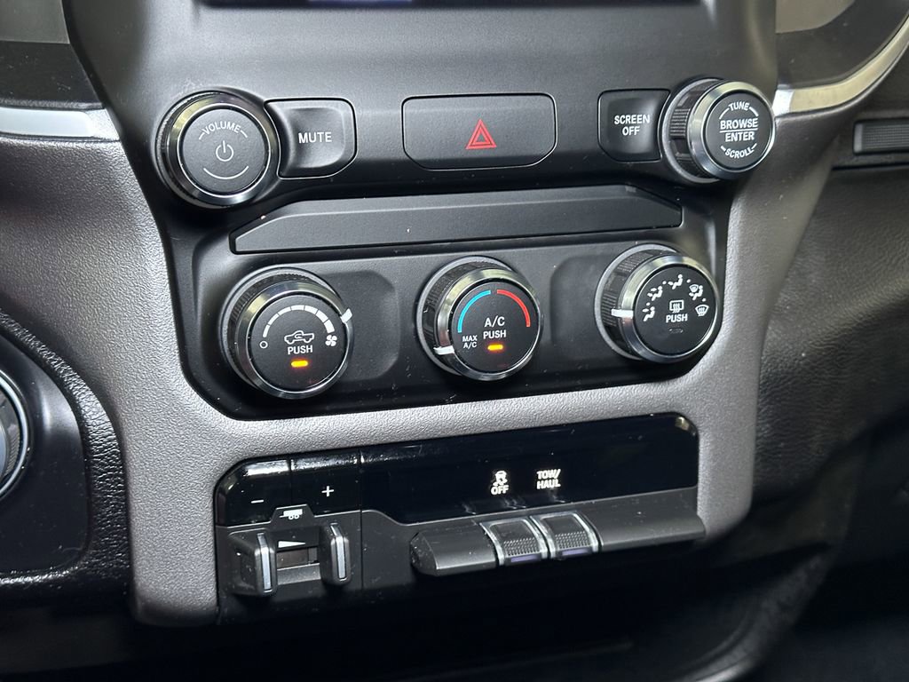 Used 2024 RAM 2500 Big Horn w/ Bed Utility Group image 39