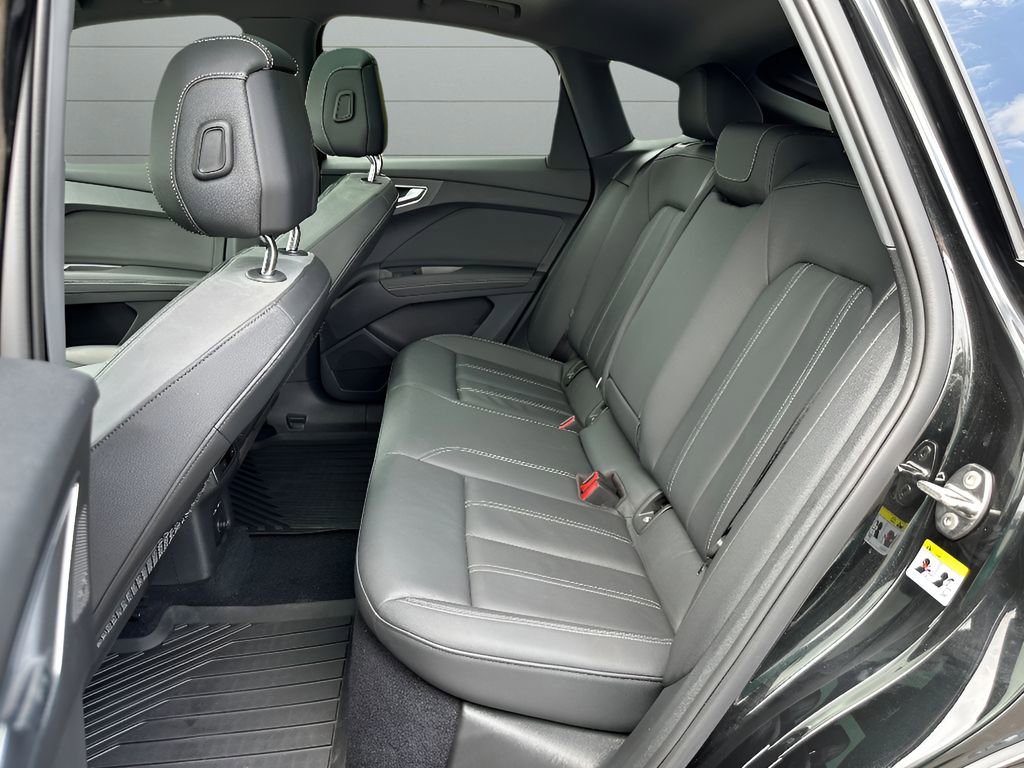 Used 2023 Audi Q4 e-tron Premium Plus w/ Premium Plus image 15