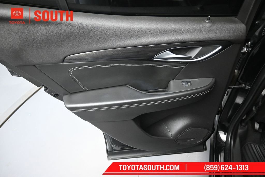 Used 2021 Buick Envision Essence w/ Sport Touring Package AWD/4WD image 25