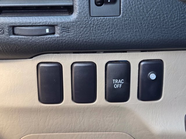 Used 2003 Toyota 4Runner SR5 RWD image 30