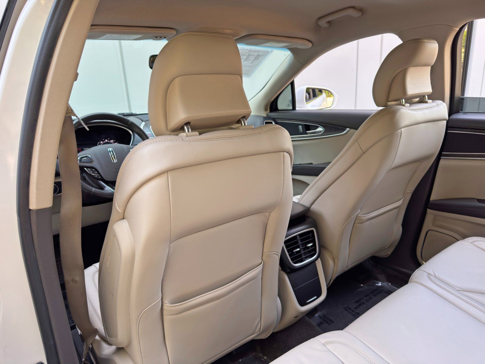 Used 2017 Lincoln MKX Select w/ Select Plus Package image 28