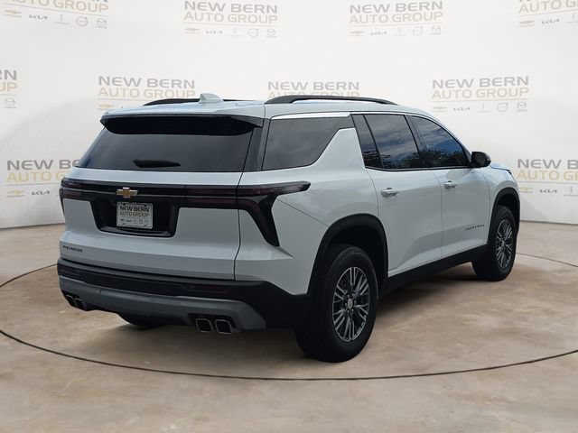 Used 2025 Chevrolet Traverse LT FWD image 5