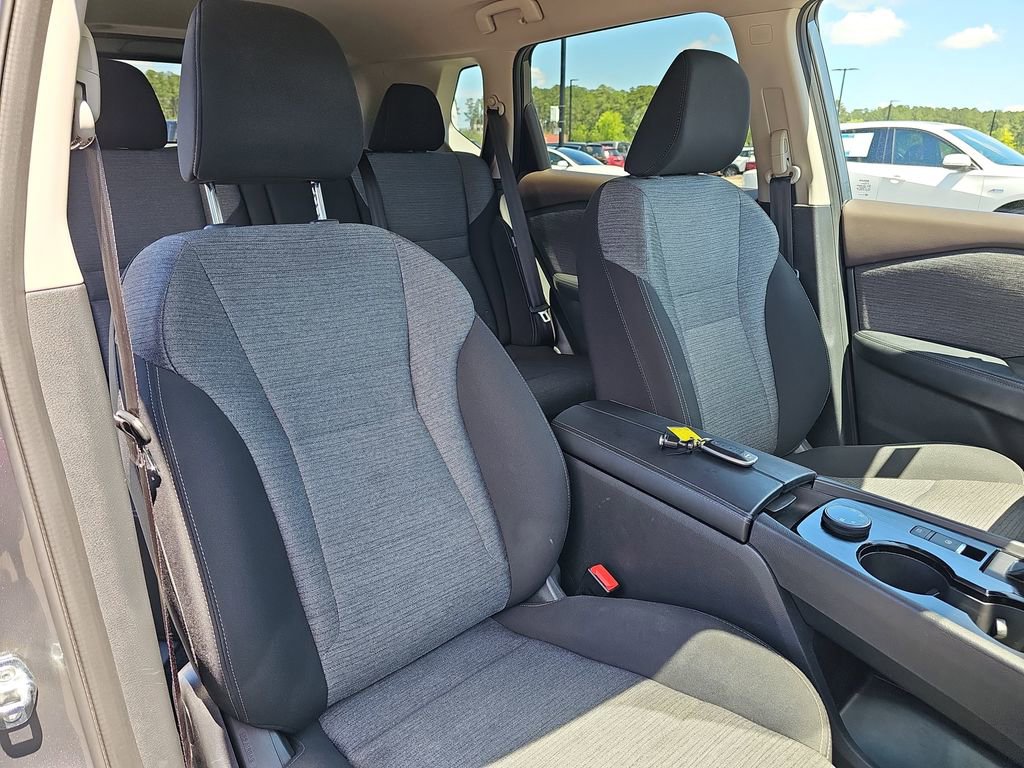 Used 2023 Nissan Rogue SV AWD/4WD image 14
