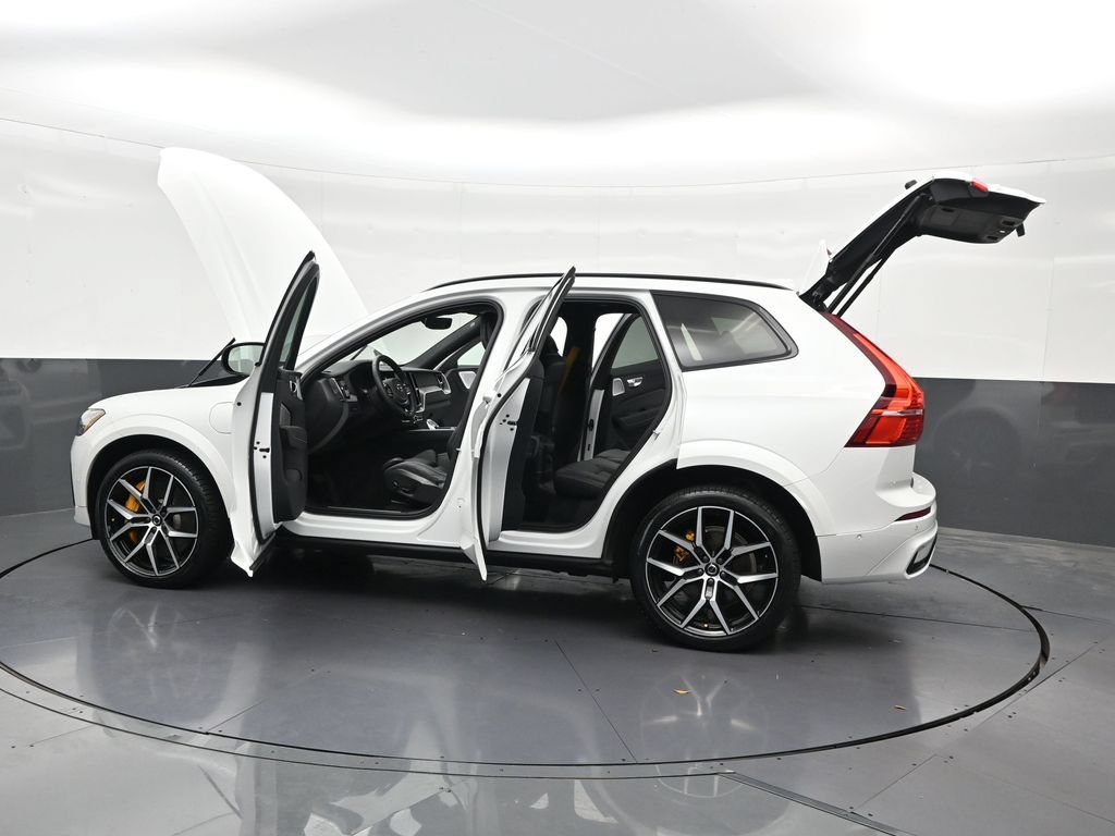 Certified 2024 Volvo XC60 T8 Polestar AWD/4WD image 39