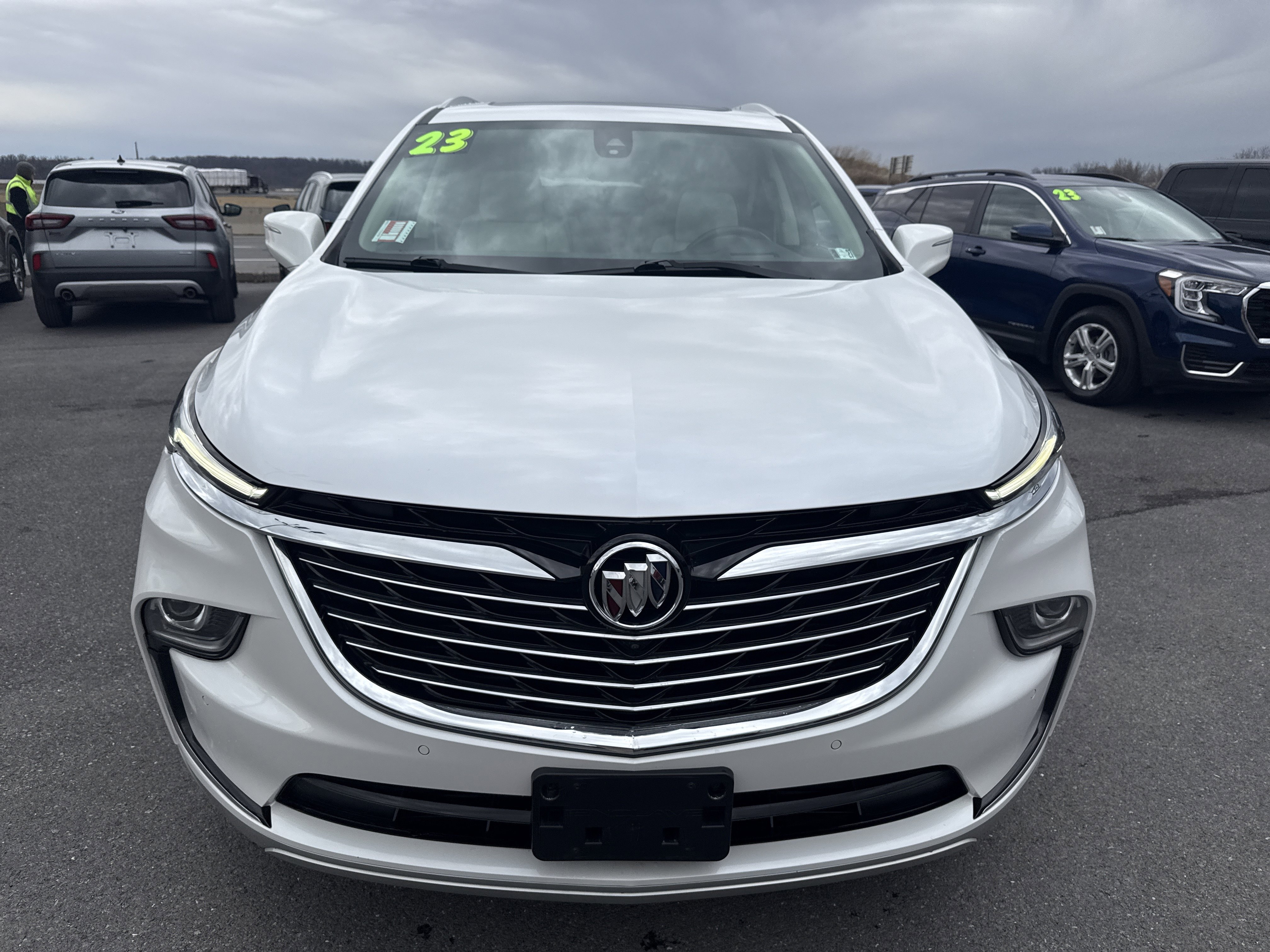 Used 2023 Buick Enclave Premium w/ Experience Buick Package image 8