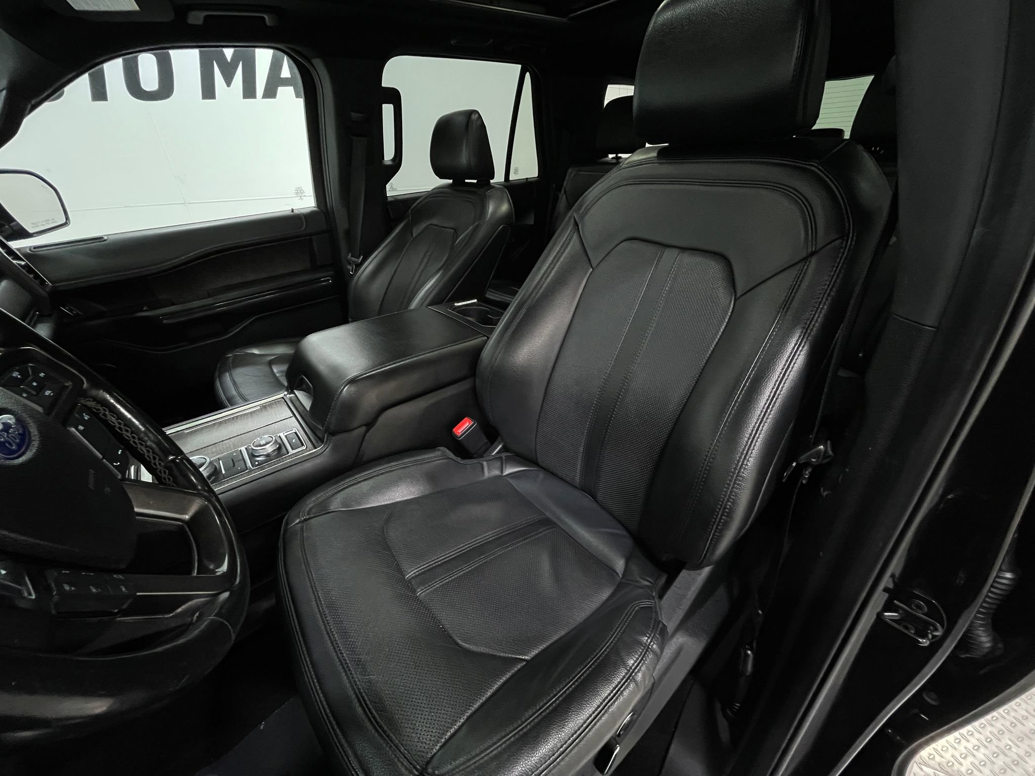 Used 2021 Ford Expedition Max Limited AWD/4WD image 14