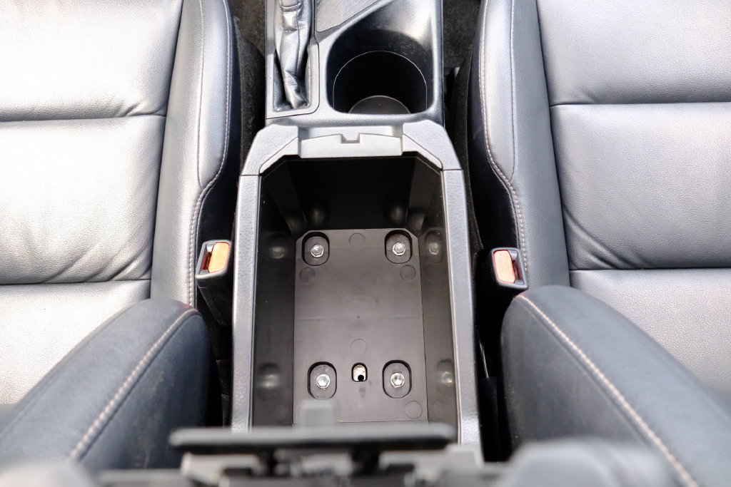 Used 2013 Toyota RAV4 Limited AWD/4WD image 26