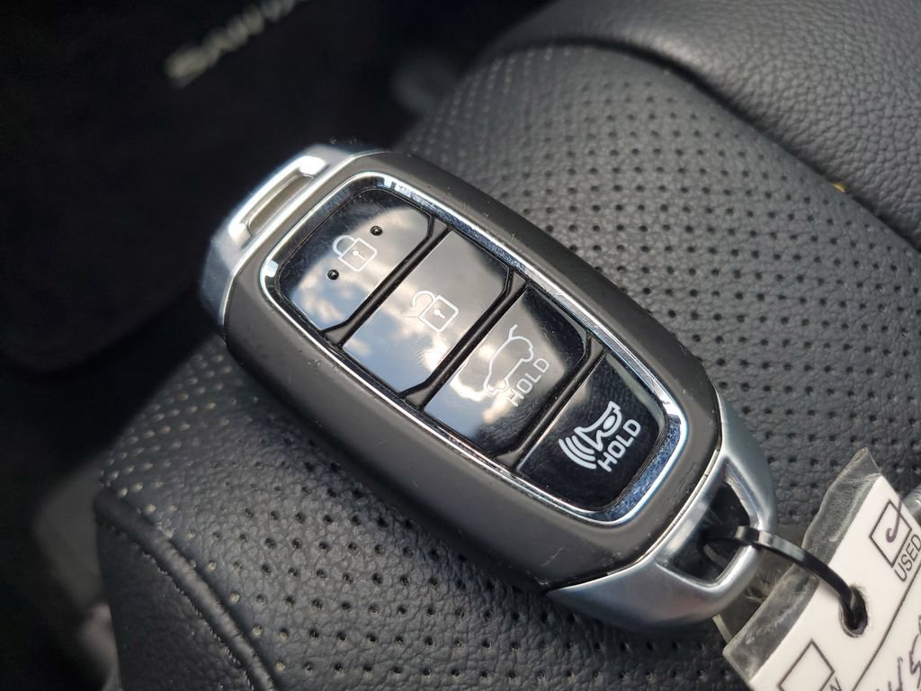 Used 2019 Hyundai Santa Fe FWD image 25