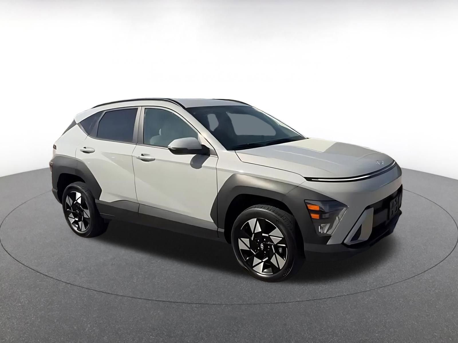 Used 2025 Hyundai Kona SEL video 2