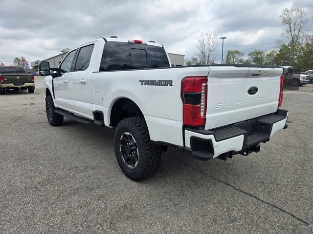 New 2025 Ford F250 XLT w/ Black Appearance Package image 6