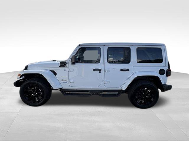 Used 2022 Jeep Wrangler Unlimited Sahara AWD/4WD image 12