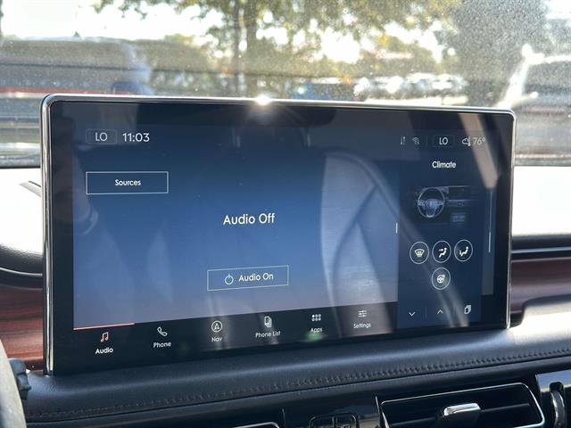 Used 2022 Lincoln Nautilus Reserve AWD/4WD image 17