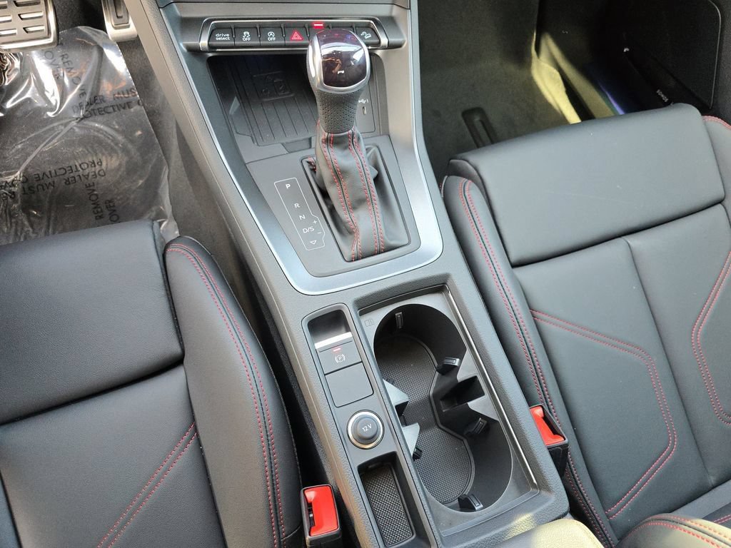 Certified 2025 Audi Q3 2.0T Premium Plus w/ Premium Plus Package AWD/4WD image 28