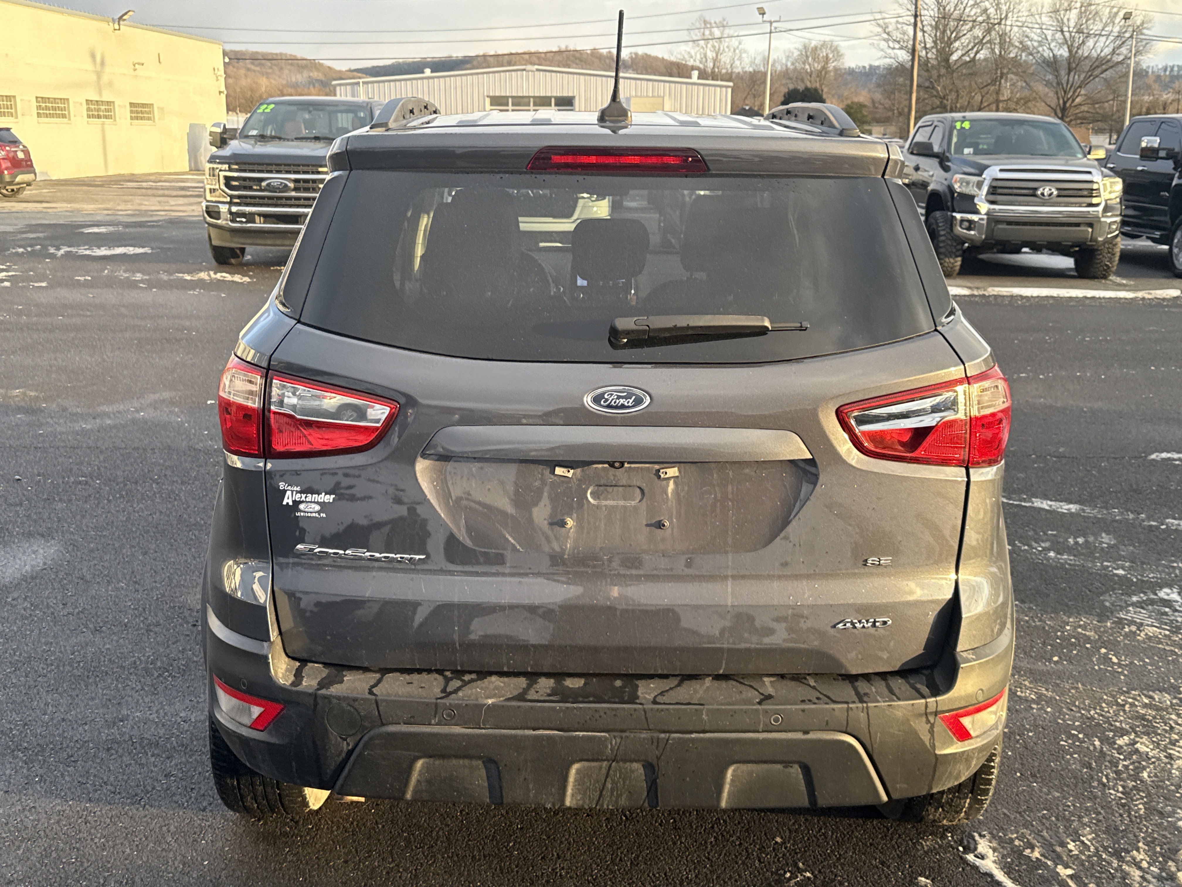 Used 2022 Ford EcoSport SE w/ SE Convenience Package image 4