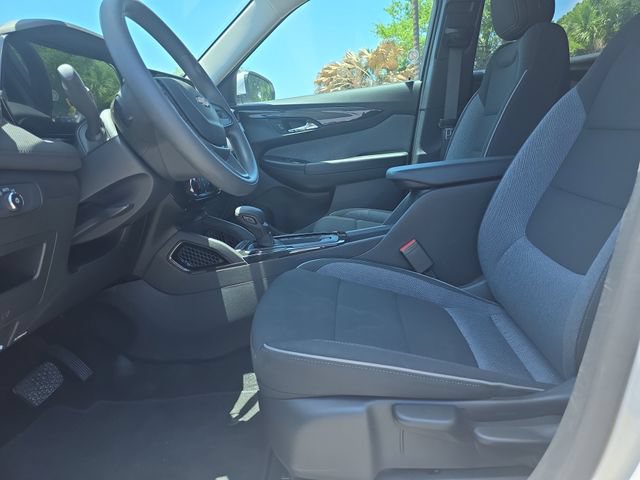 Used 2025 Chevrolet TrailBlazer LT AWD/4WD image 5