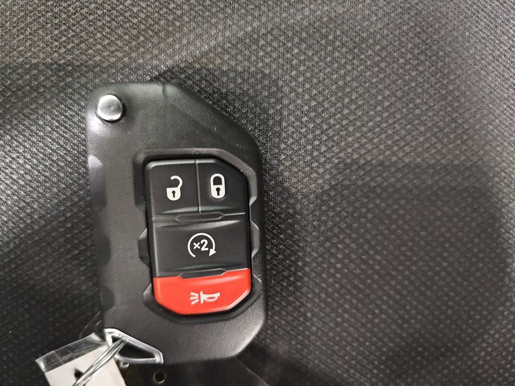 Used 2022 Jeep Wrangler Unlimited Sport AWD/4WD image 40