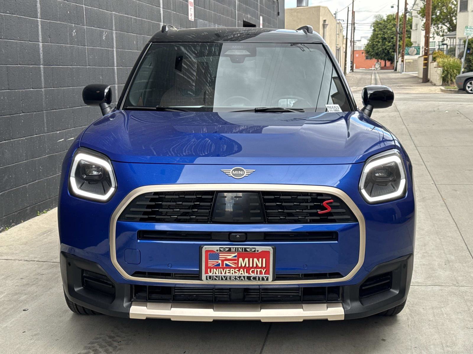 Certified 2025 MINI Cooper Countryman S w/ Comfort Package Max AWD/4WD image 2