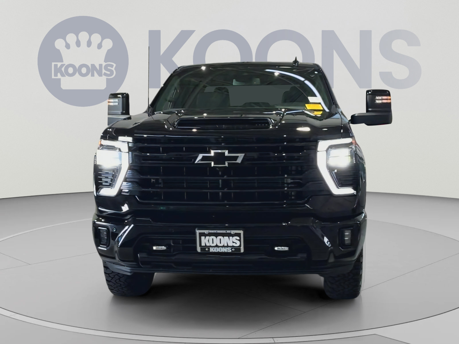 Used 2026 Chevrolet Silverado 2500 High Country w/ Midnight Edition AWD/4WD image 4