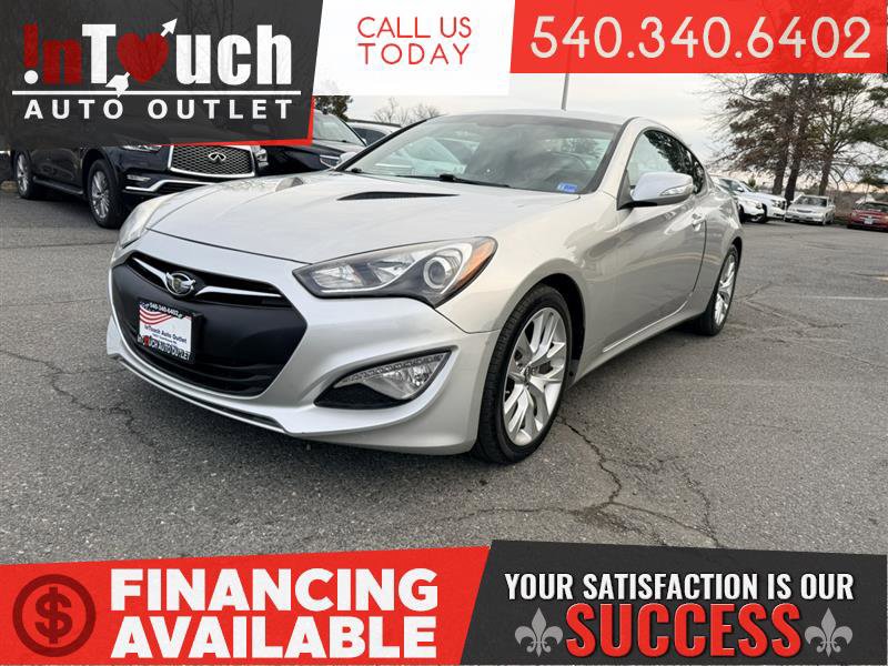 Used 2013 Hyundai Genesis 3.8 image 1