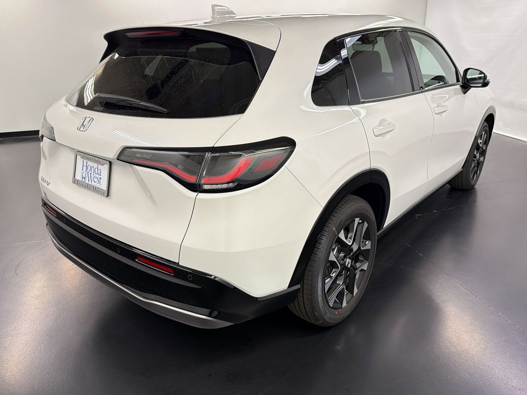 New 2026 Honda HR-V EX-L image 9