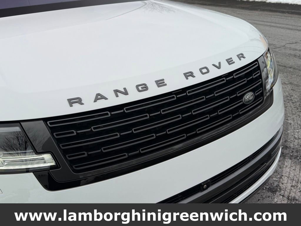 Used 2022 Land Rover Range Rover SE image 12