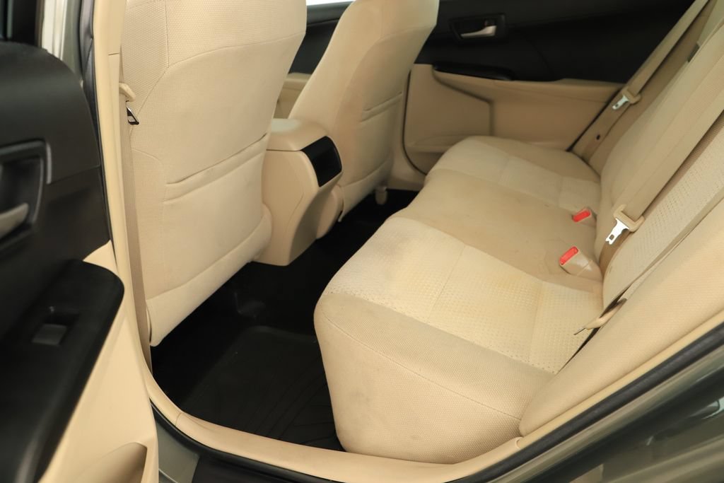 Used 2014 Toyota Camry LE FWD image 27