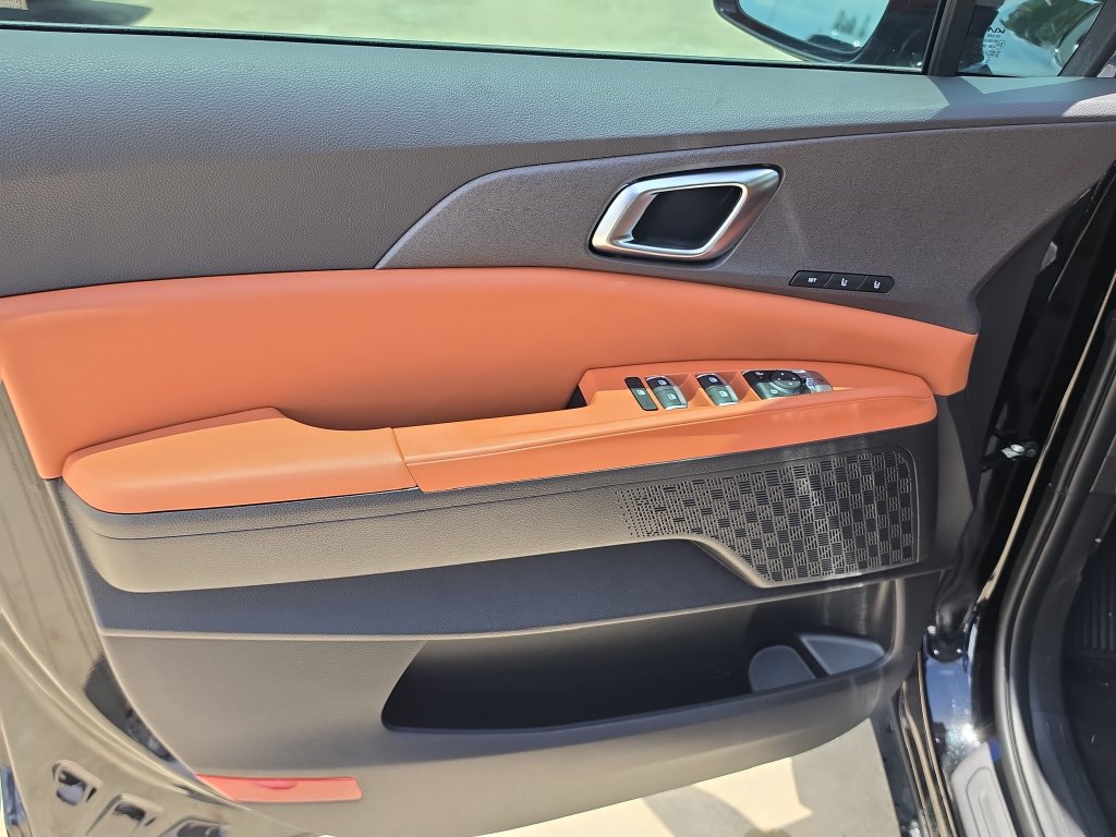 New 2026 Kia Carnival EX FWD image 19