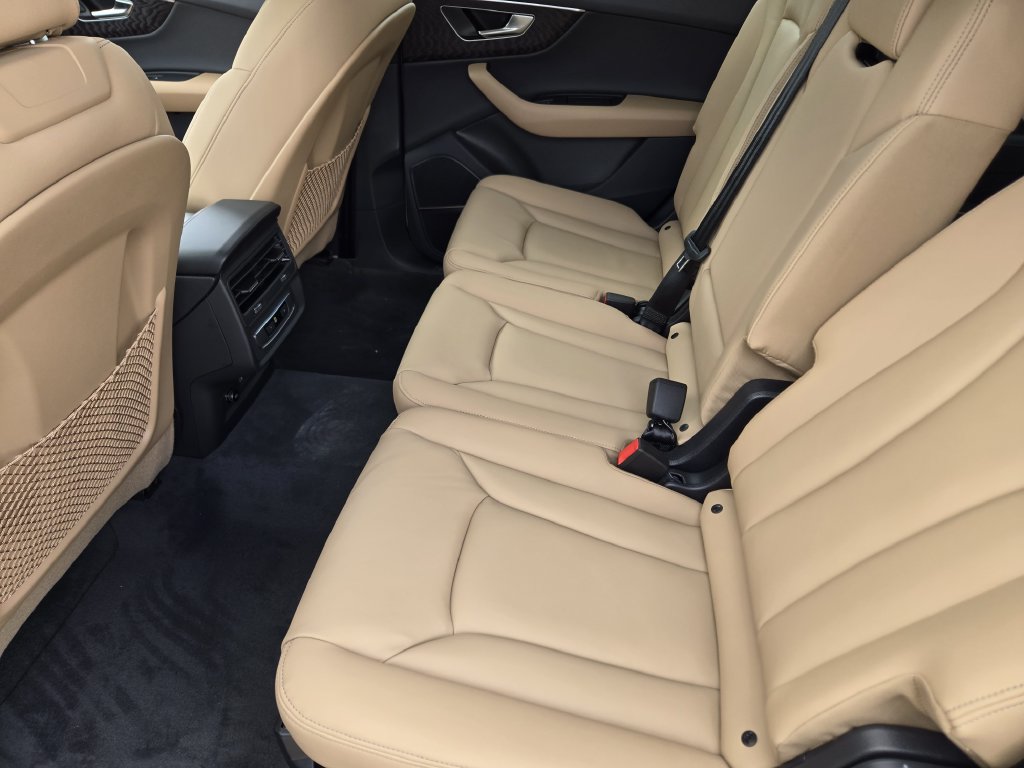 New 2026 Audi Q7 2.0T Premium AWD/4WD image 35
