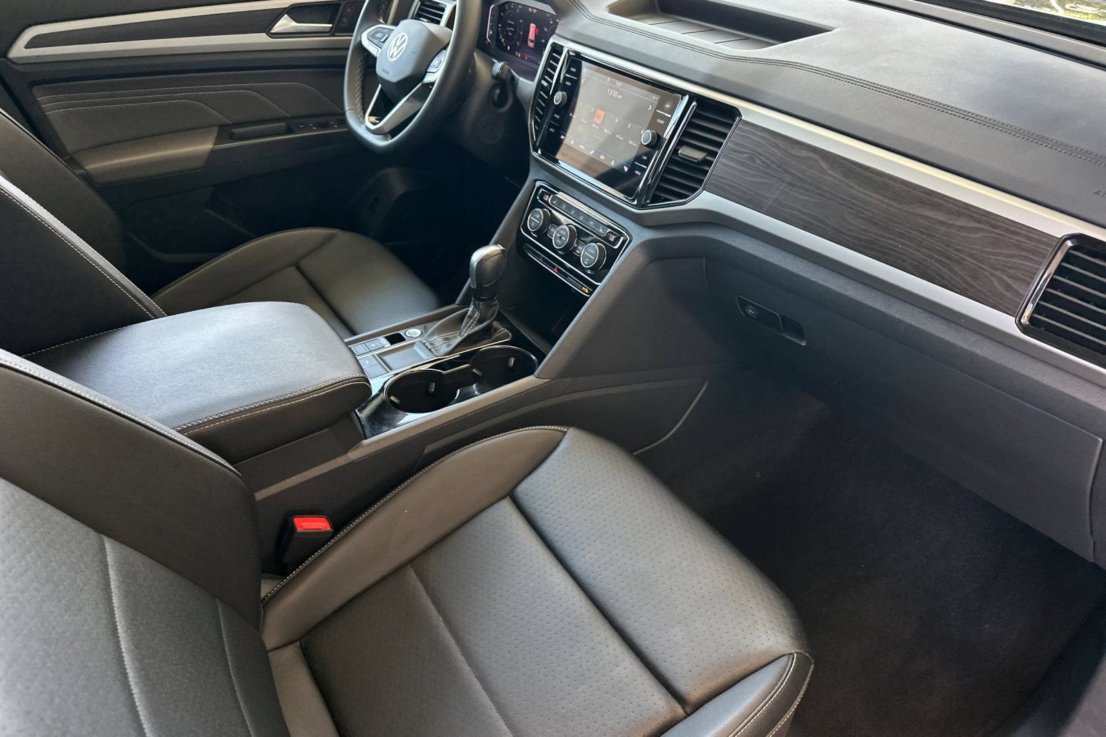 Used 2023 Volkswagen Atlas SE FWD image 17