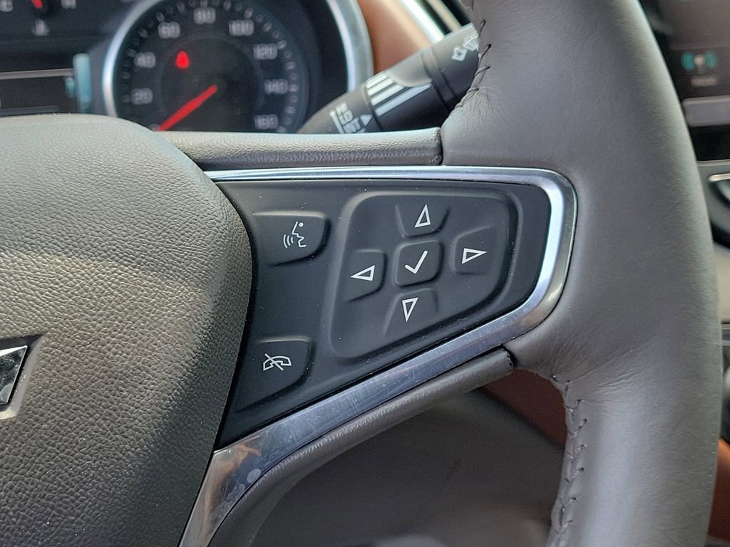 Used 2018 Chevrolet Malibu Premier w/ Premier Sun and Wheel Package FWD image 31