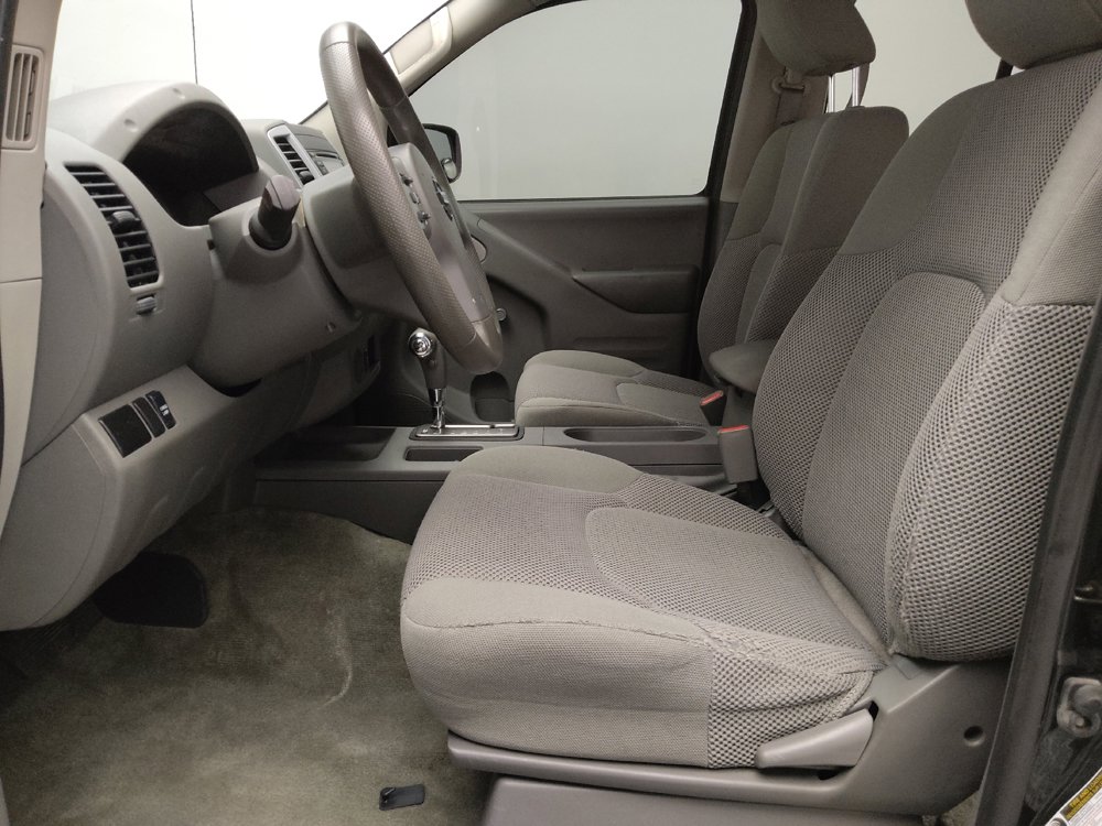 Used 2018 Nissan Frontier SV image 17