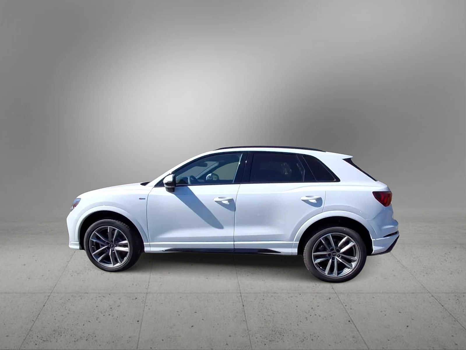 New 2025 Audi Q3 2.0T Premium image 5