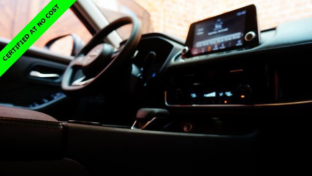 Used 2022 Nissan Rogue SV image 50