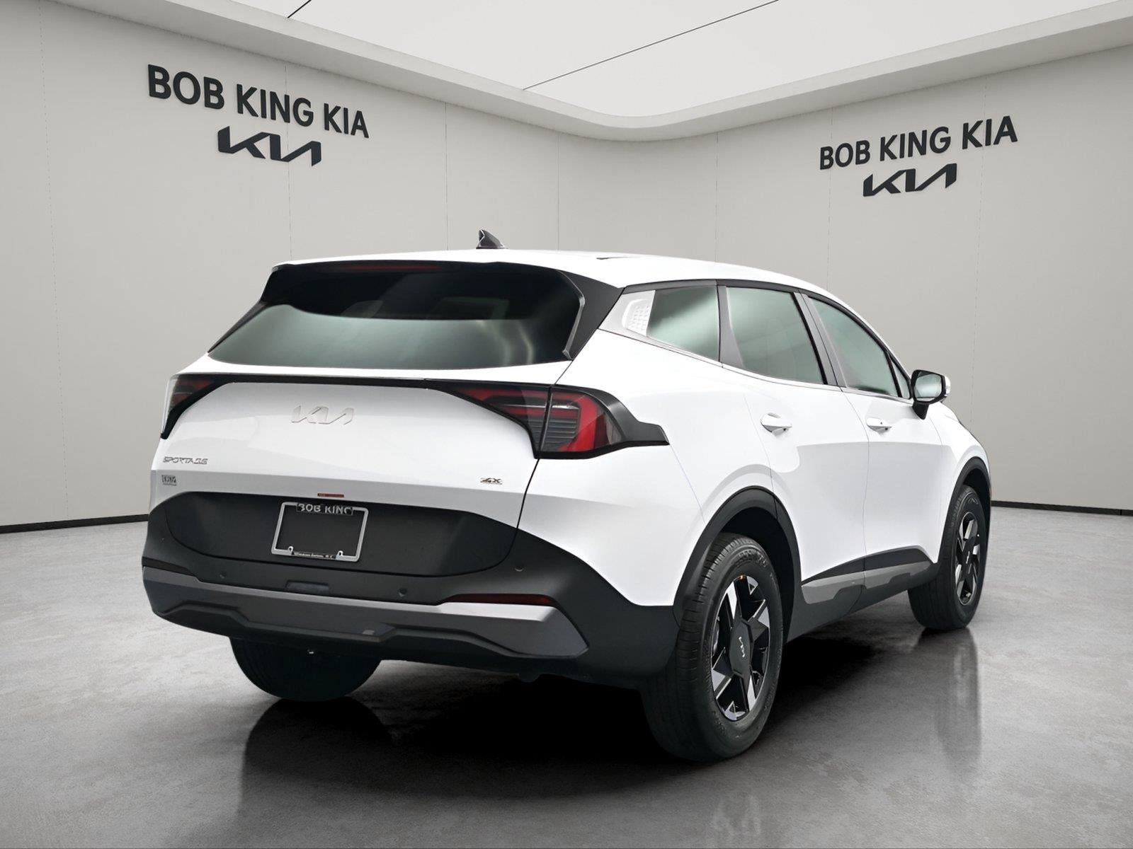New 2026 Kia Sportage LX w/ LX Convenience Package AWD/4WD image 8