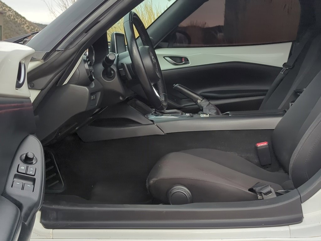 Used 2016 MAZDA MX-5 Miata Club image 12