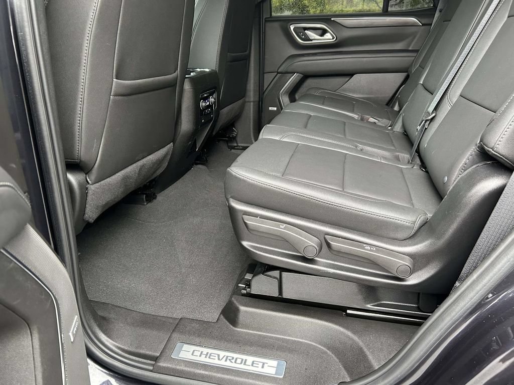 Used 2024 Chevrolet Tahoe LT RWD image 13
