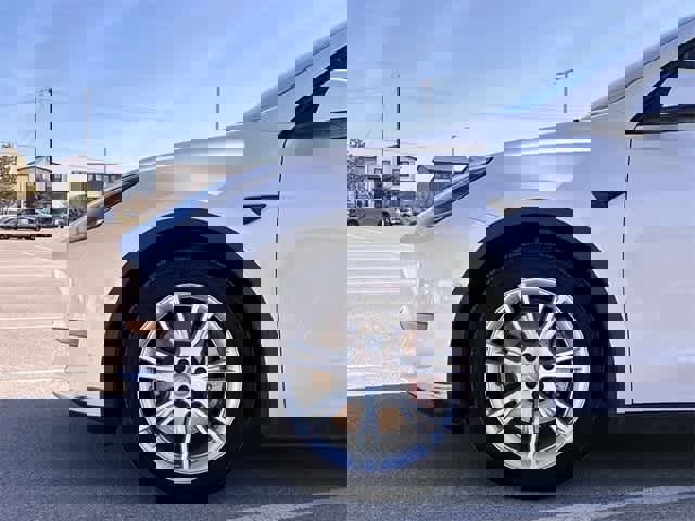 Used 2021 Tesla Model Y Long Range image 14