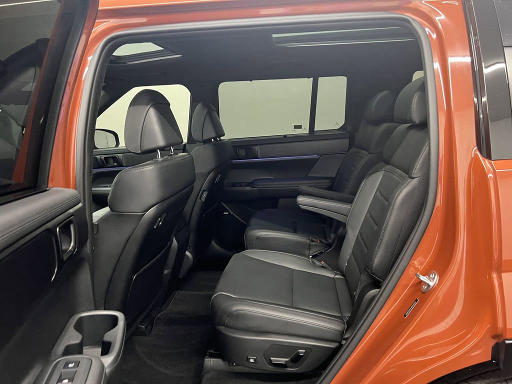 Used 2024 Hyundai Santa Fe Calligraphy image 12