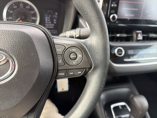 Used 2021 Toyota Corolla LE image 31