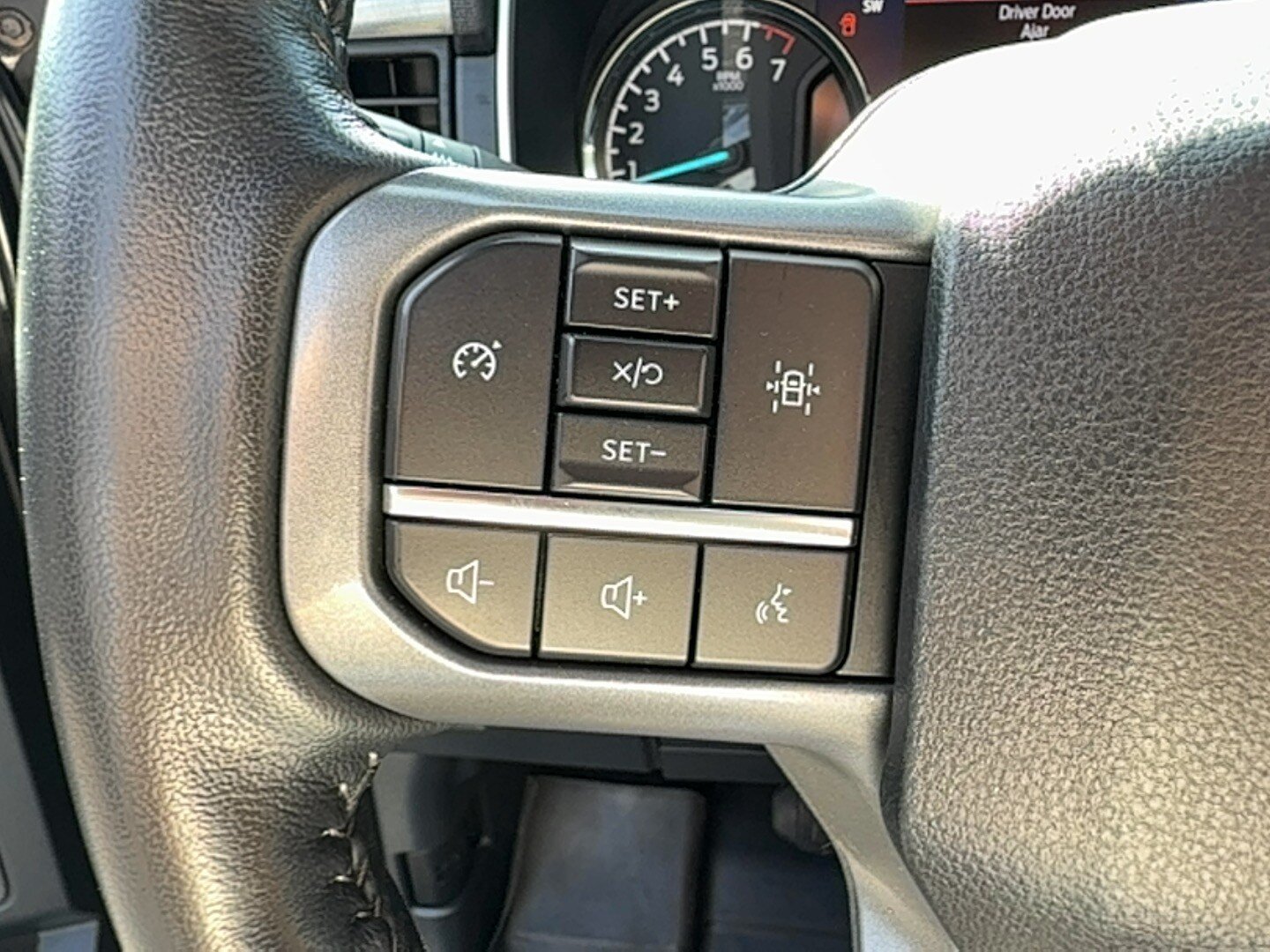 Used 2022 Ford F150 XLT w/ Equipment Group 302A High AWD/4WD image 25