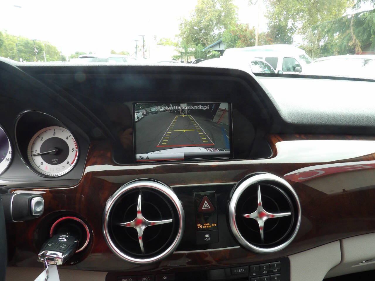 Used 2014 Mercedes-Benz GLK 250 BlueTEC 4MATIC image 8