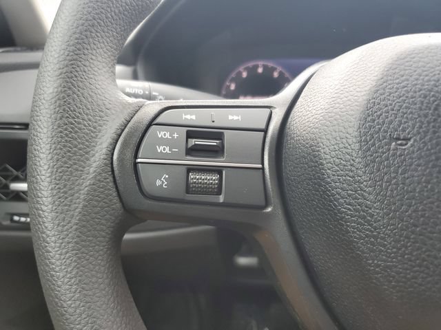 Certified 2025 Honda Accord SE image 15