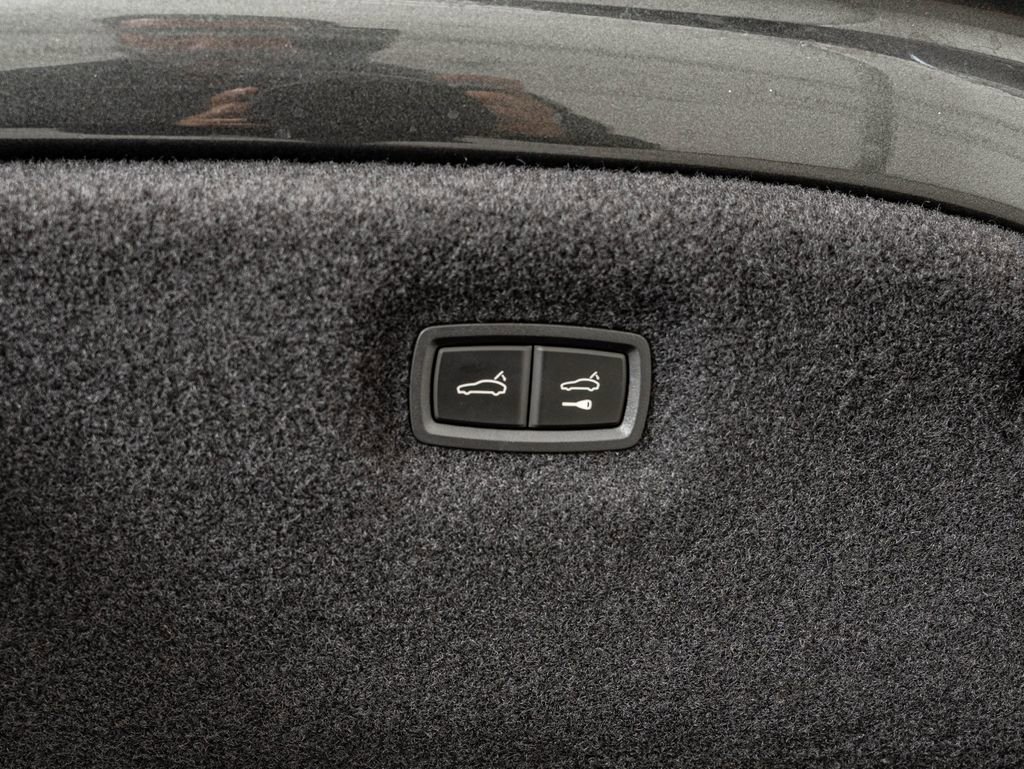Used 2023 Audi e-tron GT Premium Plus AWD/4WD image 35