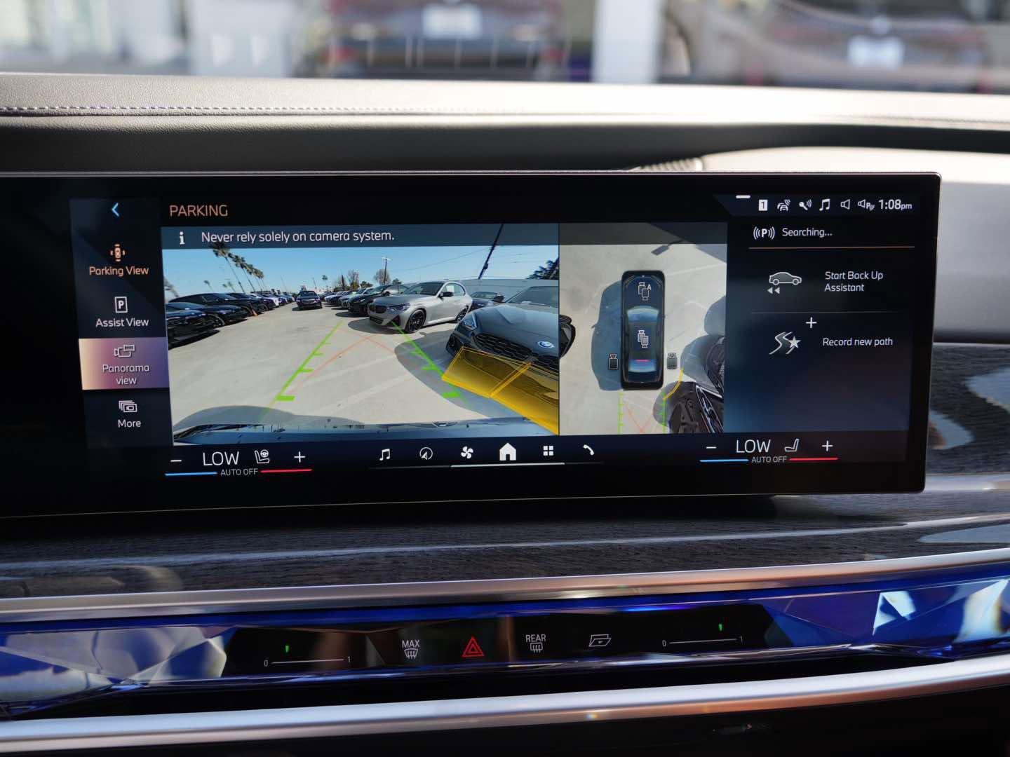 Used 2025 BMW i7 xDrive60 image 25