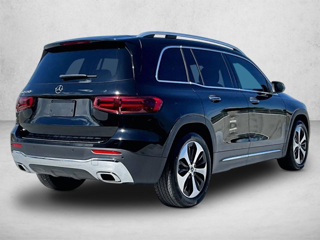Used 2024 Mercedes-Benz GLB 250 image 2