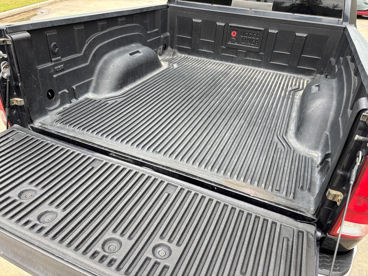 Used 2017 RAM 1500 Classic SLT image 9