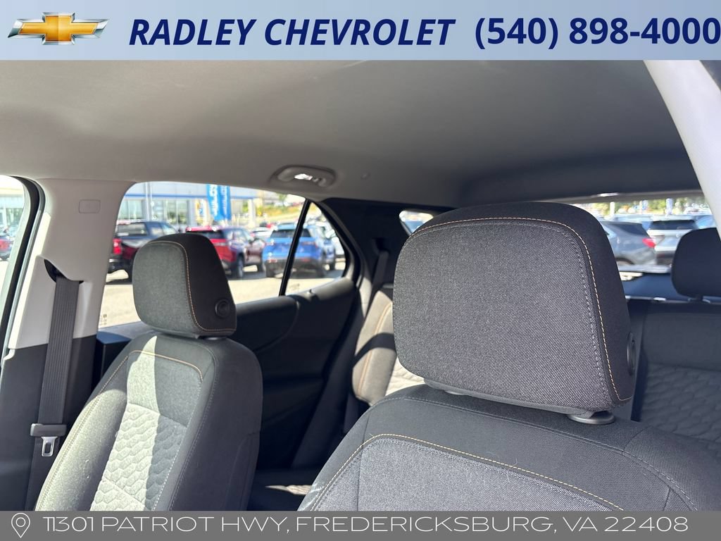 Used 2021 Chevrolet Equinox LT FWD image 2