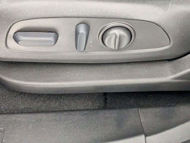 Used 2023 Chevrolet Equinox LT w/ Driver Convenience Package image 14