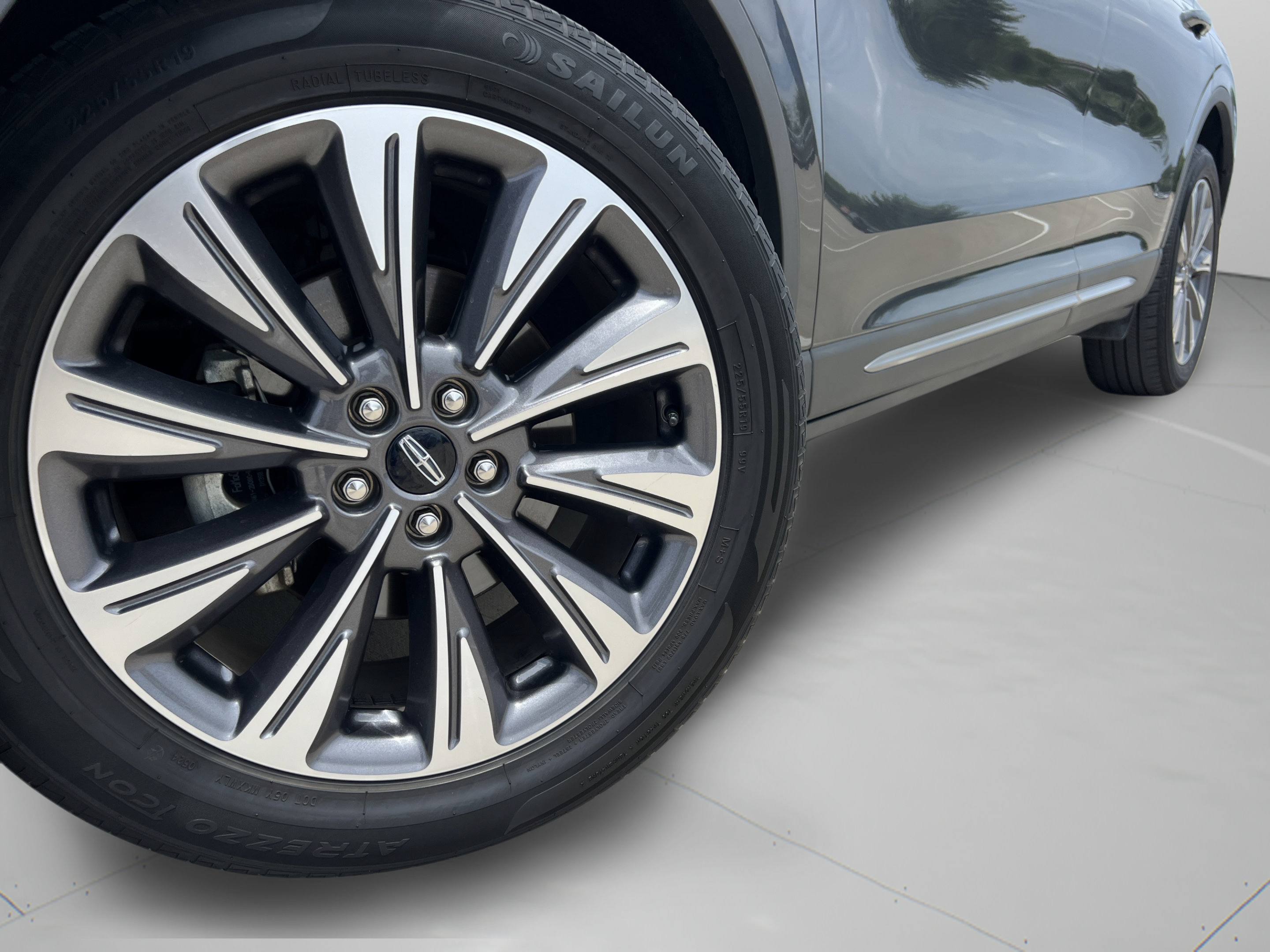 Certified 2020 Lincoln Corsair Reserve w/ Equipment Group 201A AWD/4WD image 36